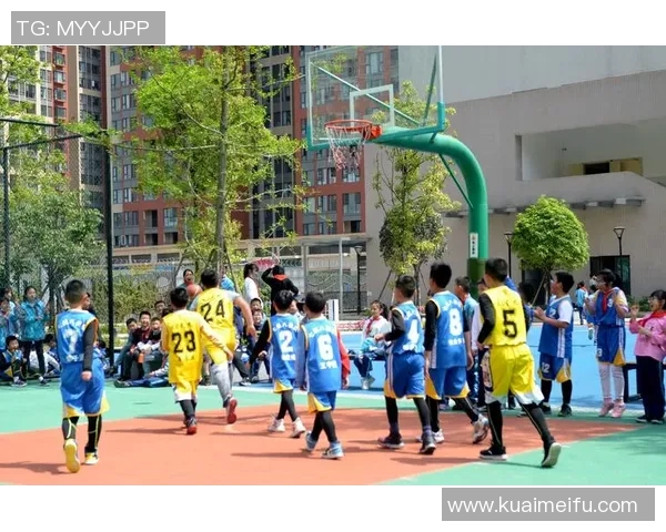 洲际杯回顾：成都篮球队在赛场上的经验与表现分析